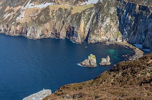 FALAISES DE SLIEVE LEAGUE, PARMI LES PLUS HAUTES D'EUROPE, COMTE DE DONEGAL, IRLANDE 