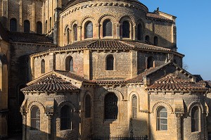 CHEVET DE LA BASILIQUE DU SACRE COEUR, PARAY-LE-MONIAL (71), FRANCE 