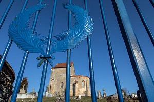 RESTE DE L'EGLISE NOTRE-DAME DU IXEME SIECLE, COLLINE DES GRAINETIERES, PARAY-LE-MONIAL (71), FRANCE 