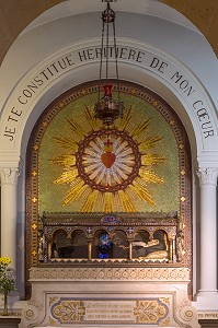 RELIQUES DE LA SAINTE MARGUERITE-MARIE CANONISEE PAR BENOIT XV EN 1920, CHAPELLE DU MONASTERE DE LA VISITATION DITES DES APPARITIONS CONSTRUITE 1633, PARAY-LE-MONIAL (71), FRANCE 