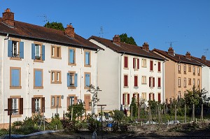 CITE DES CHEMINOTS PLM, QUARTIER SUD DE BELLEVUE, PARAY-LE-MONIAL (71), FRANCE 