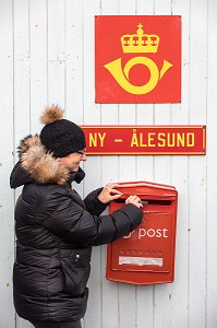 BUREAU DE POSTE DU VILLAGE DE NY ALESUND, LOCALITE LA PLUS AU NORD DU MONDE (78 56N), SPITZBERG, SVALBARD, OCEAN ARCTIQUE, NORVEGE 