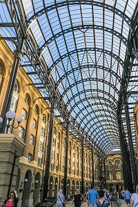 RUE LONDONIENNE DE HAY'S GALLERIA, LONDRES, GRANDE-BRETAGNE, EUROPE 