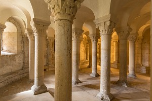 CRYPTE, ABBAYE AUX DAMES FONDEE AU XI EME SIECLE PAR LA REINE MATHILDE DE FLANDRE EPOUSE DE GUILLAUME LE CONQUERANT, CAEN (14), FRANCE 