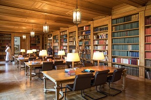 LA BIBLIOTHEQUE, ABBAYE NOTRE-DAME DU BEC CONSTRUITE AU XI EME SIECLE, LE BEC-HELLOUIN (27), FRANCE 