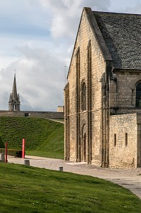 SALLE DE L'ECHIQUIER, CHATEAU DE CAEN CONSTRUIT VERS 1060 (XI EME SIECLE) PAR GUILLAUME LE CONQUERANT, RESIDENCE DES DUCS DE NORMANDIE, CAEN (14), FRANCE 