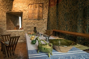 LA CUISINE, CHATEAU DE CREVECOEUR, CREVECOEUR-EN-AUGE (14), FRANCE 
