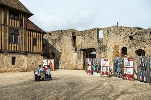 PARCOURS PEDAGOGIQUE, CHATEAU DE CREVECOEUR DU XII EME SIECLE, CREVECOEUR-EN-AUGE (14), FRANCE 