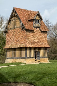 COLOMBIER DU XVEME SIECLE, CHATEAU DE CREVECOEUR, CREVECOEUR-EN-AUGE (14), FRANCE 