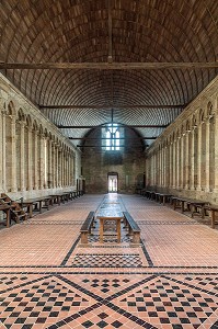 REFECTOIRE DU XIII EME SIECLE, ABBAYE DU MONT-SAINT-MICHEL (50), FRANCE 