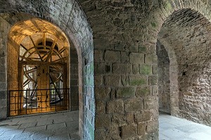 L'OSSUAIRE DU XII EME SIECLE, ANCIEN CIMETIERE DES MOINES, ABBAYE DU MONT-SAINT-MICHEL (50), FRANCE 