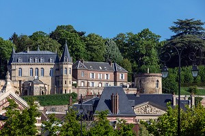 CHEMIN DE RONDE MEDIEVAL AUTOUR DE L'ANCIEN CHATEAU, VILLE DE DREUX, EURE-ET-LOIR (28), FRANCE 