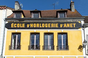 ANCIENNE ECOLE D'HORLOGERIE D'ANET, FONDEE EN 1871 PAR ALBERT BEILLARD, PUIS REPRISE PAR GABRIEL MOREAU, RUE PARISIS, VILLE DE DREUX, EURE-ET-LOIR (28), FRANCE 