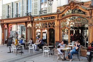 CAFFE DANTE, ANCIENNES IMPRIMERIES LEFEBVRE ET LIBRAIRIE BROULT-DIVIDIS, 7 GRANDE RUE MAURICE VIOLLETTE, VILLE DE DREUX, EURE-ET-LOIR (28), FRANCE 