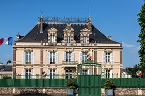 FACADE DE LA SOUS-PREFECTURE, RUE DES CAPUCINS, VILLE DE DREUX, EURE-ET-LOIR (28), FRANCE 