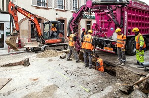 TRAVAUX D'ASSAINISSEMENT DE LA VILLE, VERNEUIL-SUR-AVRE (27), FRANCE 