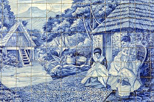 AZULEJOS DE BRODEUSES DEVANT LEUR MAISON DANS LEUR PETIT VILLAGE, TRADITION BRODERIE BORDAL, FUNCHAL, ILE DE MADERE, PORTUGAL 