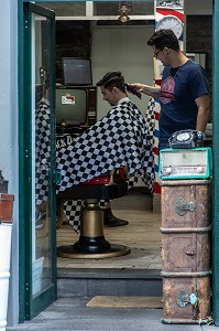 SALON DE COIFFURE POUR HOMME, MACHICO, ILE DE MADERE, PORTUGAL 