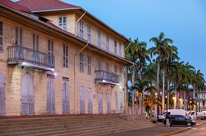 MUSEE ALEXANDRE FRANCONIE ET PLACE DES PALMISTES, RUE REMIRE, CAYENNE, GUYANE FRANCAISE, DEPARTEMENT-REGION D'OUTRE-MER, AMERIQUE DU SUD, FRANCE 