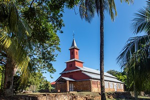 EGLISE DE L'ILE ROYALE ABRITANT UN ANCIEN BAGNE, ILE DU SALUT, KOUROU, GUYANE FRANCAISE, DEPARTEMENT-REGION D'OUTRE-MER, AMERIQUE DU SUD, FRANCE 