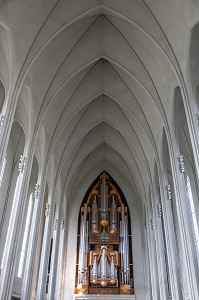 ORGUE A L'INTERIEUR DE LA CATHEDRALE MODERNE DE HALLGRIMSKIRKJA, REYKJAVIK, ISLANDE 