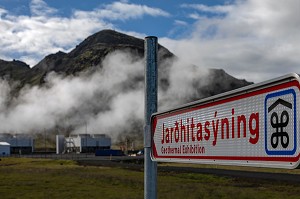 EXPOSITION GEOTHERMIQUE JAROHITASYNING, CENTRALE GEOTHERMIQUE DE HELLISHEIDI LA PLUS GRANDE D'ISLANDE, HENGILL, ISLANDE 