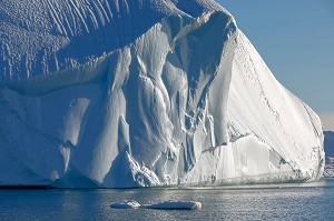 ICEBERG SUR LE FJORD ILULISSAT, GROENLAND, DANEMARK 