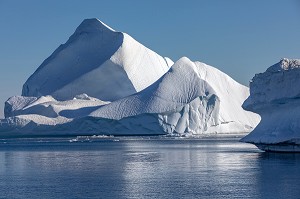 ICEBERGS DU FJORD DE GLACE DE SERMERMIUT, ILULISSAT GROENLAND, DANEMARK 