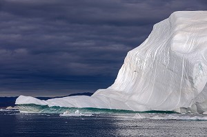 ICEBERGS DU FJORD DE GLACE DE SERMERMIUT, ILULISSAT GROENLAND, DANEMARK 