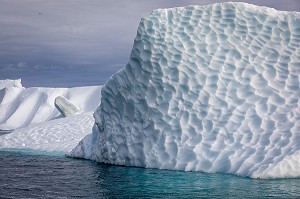 ICEBERGS DU FJORD DE GLACE DE SERMERMIUT, ILULISSAT GROENLAND, DANEMARK 