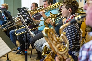 ECOLE DE MUSIQUE L'AVENIR RUGLOIS EN REPETITION, SALLE DE MUSIQUE, RUGLES (27), FRANCE 