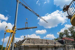 TRAVAUX DE RENOVATION DES BATIMENTS DE L'ANCIENNE STATION THERMALE DE LA VILLE DE BOURBON-LANCY, (71) SAONE-ET-LOIRE, BOURGOGNE-FRANCHE-COMTE, FRANCE 