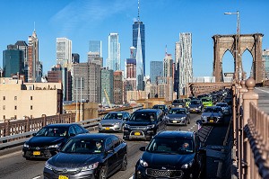 EMBOUTEILLAGE, TRAFIC SUR LE PONT DE BROOKLYN, MANHATTAN, NEW-YORK, ETATS-UNIS, USA 