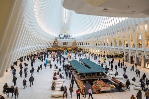 INTERIEUR DE L'OCULUS, GARE FUTURISTE DU ONE WORLD TRADE CENTER, MANHATTAN, NEW-YORK, ETATS-UNIS, USA 