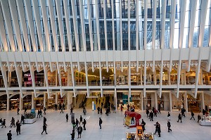 GALERIE MARCHANDE DE L'OCULUS, GARE FUTURISTE DU ONE WORLD TRADE CENTER, MANHATTAN, NEW-YORK, ETATS-UNIS, USA 