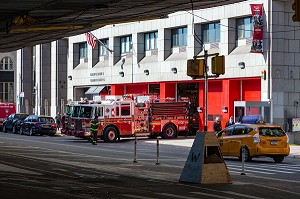 CASERNE DES POMPIERS FDNY ENGINE 4 / LADDER COMPAGNY 15, SOUTH STREET, MANHATTAN, NEW-YORK, ETATS-UNIS, USA 