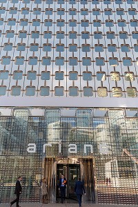 FACADE DE LA TOUR ARIANE, PARIS-LA DEFENSE, FRANCE 