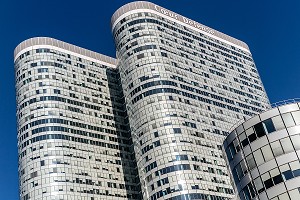 IMMEUBLES ARRONDIS DES TOURS DU COEUR DEFENSE, PARIS-LA DEFENSE, FRANCE 