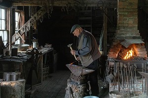 FORGERON, KINGS LANDING, VILLAGE HISTORIQUE ANGLOPHONE, PAROISSE DE PRINCE-WILLIAM, FREDERICTON, NOUVEAU-BRUNSWICK, CANADA, AMERIQUE DU NORD 