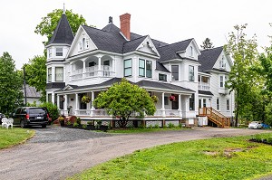 BED AND BREAKFAST, BY THE RIVER, FREDERICTON, NOUVEAU BRUNSWICK, CANADA, AMERIQUE DU NORD 