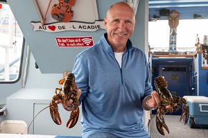 PORTRAIT DU CAPITAINE RON LEBLANC, LA VIE SECRETE DU HOMARD ET VISITE DE LA BAIE DE SHEDIAC, CAPITALE MONDIALE DU HOMARD, NOUVEAU-BRUNSWICK, CANADA, AMERIQUE DU NORD 