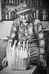 JOSEPH MICHAEL AUGUSTINEO'Q (1911-1995), SITE DE METEPENAGIAG RETRACANT LA CULTURE ET LES ORIGINES DE LA PREMIERE NATION MI'KMAQ, MIRAMICHI, NOUVEAU-BRUNSWICK, CANADA, AMERIQUE DU NORD 