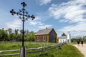 L'ECOLE DE 1869 ET DE LA CHAPELLE DE 1831, VILLAGE HISTORIQUE ACADIEN, BERTRAND, NOUVEAU-BRUNSWICK, CANADA, AMERIQUE DU NORD 