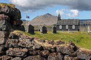 EGLISE EN BOIS NOIR DE BUDIR, PRESQU'ILE VOLCANIQUE DE GRUNDARFJORDUR, PENINSULE DE SNAEFFELSNES, ISLANDE 