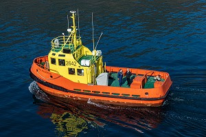 BATEAU PILOTE ISLANDAIS, BAIE DE ISAFJORDUR, ISLANDE, EUROPE 