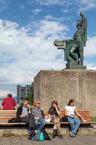 STATUE DE INGOLFUR ARNARSON, PREMIER SCANDINAVE A VIVRE EN ISLANDE ARRIVE EN 874, REYKJAVIK, ISLANDE, EUROPE 