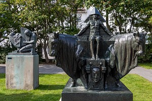 STATUE, LE ROI DE L'ATLANTIS, THE KING OF ATLANTIS, MUSEE JARDIN DE SCULPTURE EINAR JONSSON, REYKJAVIK, ISLANDE, EUROPE 
