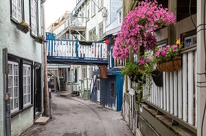 MAISONS INDIVIDUELLES, RUE SOUS LE CAP, BASSE-VILLE, QUEBEC, CANADA 