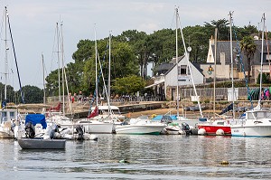 PORT DE PLAISANCE DE LA PRESQU'ILE DE CONLEAU, VANNES, MORBIHAN, BRETAGNE, FRANCE 