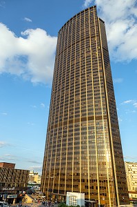 LA TOUR AU COUCHER DU SOLEIL, QUARTIER DE LA TOUR MONTPARNASSE, 15 EME ARRONDISSEMENT, PARIS, FRANCE 